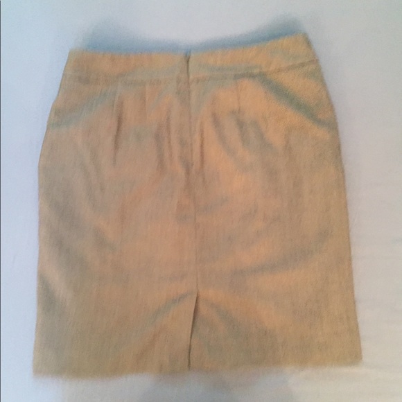 Charcoal grey Loft pencil skirt with ruffles // 2P - Picture 3 of 4